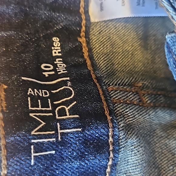 👖TIME AND TRU CROPPED JEANS👖 - Picture 9 of 9